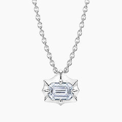 Aurévia 2 Carat Emerald Moissanite Sculpted Pendant Necklace