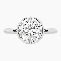 Elegant Round Cut Moissanite Ring