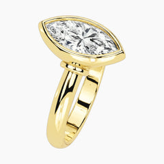 Luna Marquise Bezel Moissanite Ring – 2.6mm Band