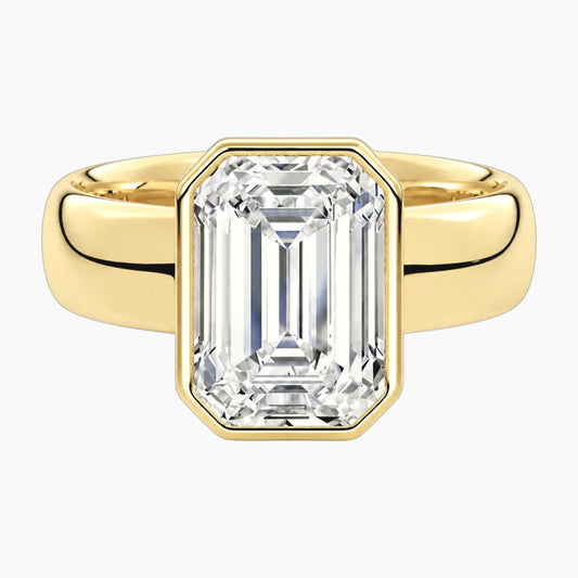 Avrelle 2 Carat Emerald Chunky Bezel Moissanite Ring