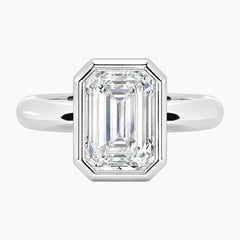 Luna Emerald Bezel Moissanite Ring – 2.6mm Band