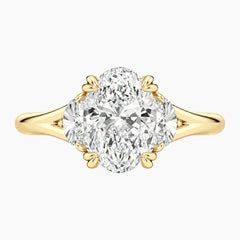 Rosélia 2 Carat Oval Three-Stone Moissanite Ring