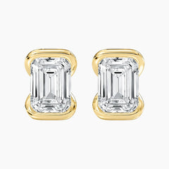 Solenne Half Bezel Emerald Stud Earrings