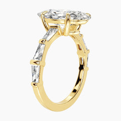 Évelisse Marquise Moissanite Baguette Engagement Ring