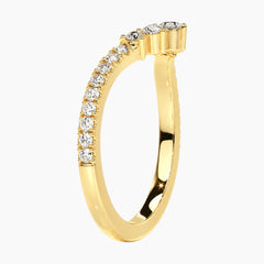 Elarisse V-Shaped Moissanite Band