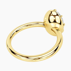 Émbrienne Oval Claw-Set Moissanite Ring