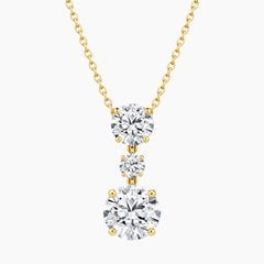 Élarienne Graduated Round Three-Stone Moissanite Drop Necklace