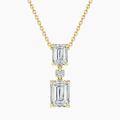 Élarienne Graduated Emerald Three-Stone Moissanite Drop Necklace