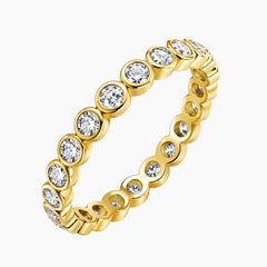 Luxurious Round Moissanite Ring