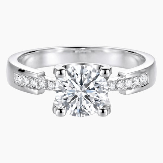 Four-prong Round Cut Moissanite Ring