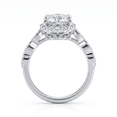 Luxurious Design Pear Cut Moissanite Ring