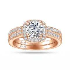 Four-prong Round Cut Moissanite Ring Set