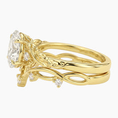Aurelia Vintage Floral Oval Moissanite Ring Set