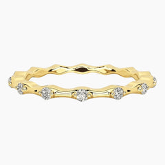 Scalloped Moissanite Station Band