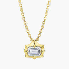 Aurévia 2 Carat Emerald Moissanite Sculpted Pendant Necklace