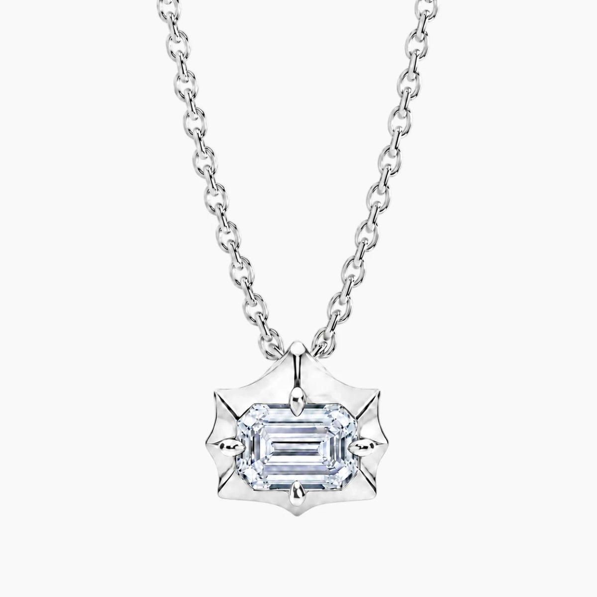 Aurévia 2 Carat Emerald Moissanite Sculpted Pendant Necklace