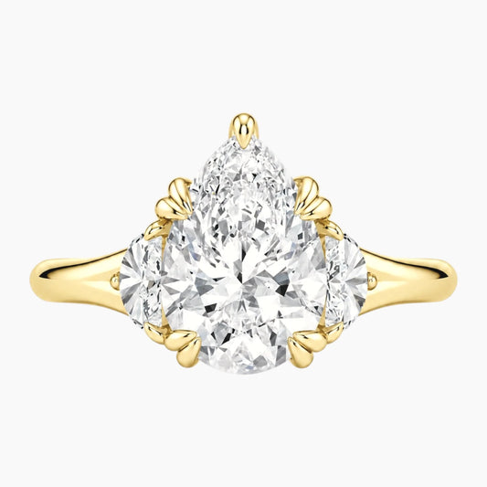 Rosélia 2 Carat Pear Three-Stone Moissanite Ring