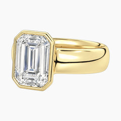 Avrelle 2 Carat Emerald Chunky Bezel Moissanite Ring