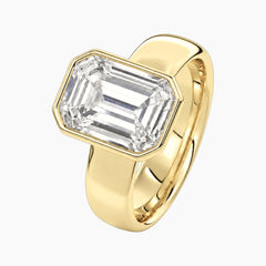 Avrelle 2 Carat Emerald Chunky Bezel Moissanite Ring