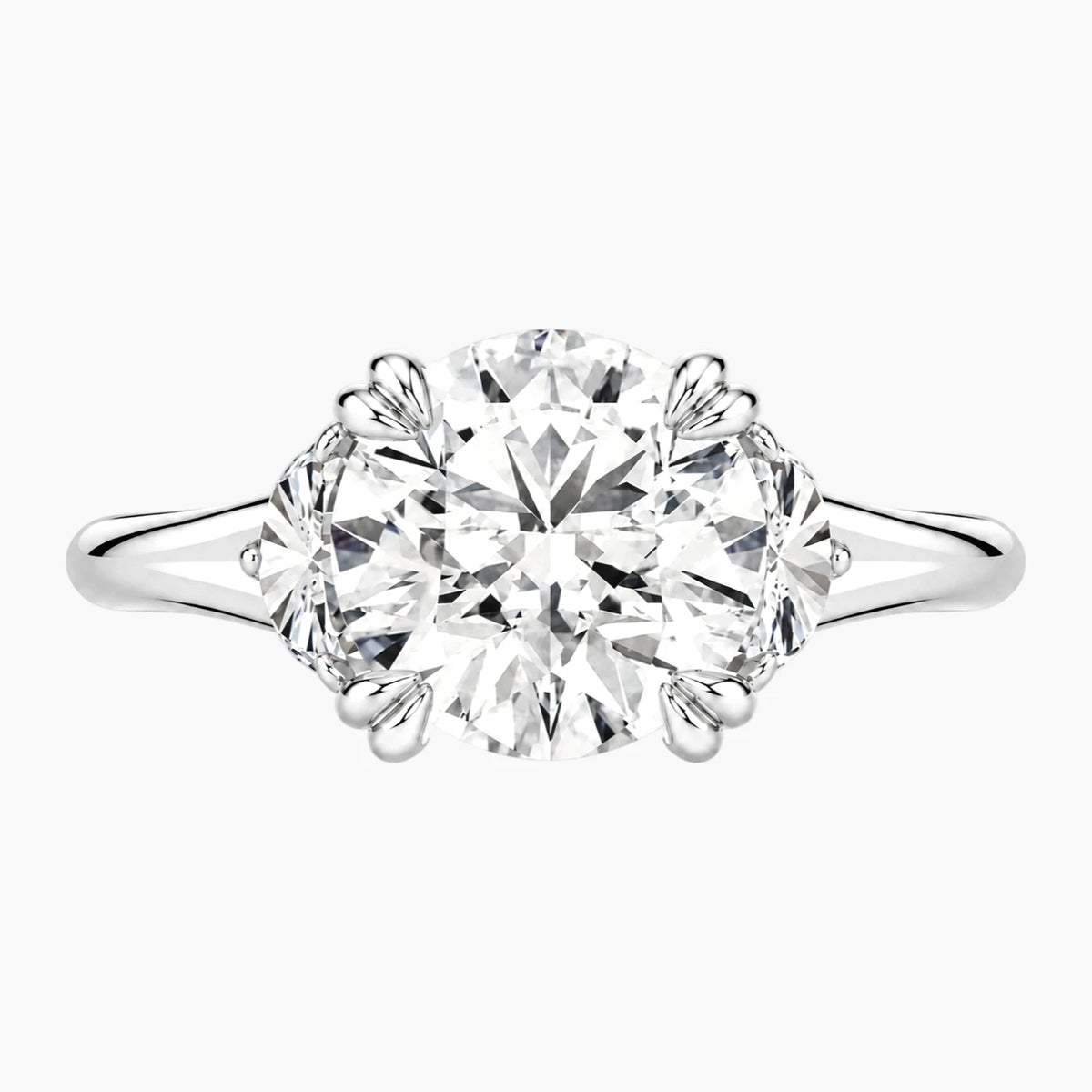 Rosélia 2 Carat Round Three-Stone Moissanite Ring