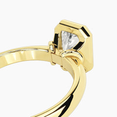 Luna Radiant Bezel Moissanite Ring – 2.6mm Band