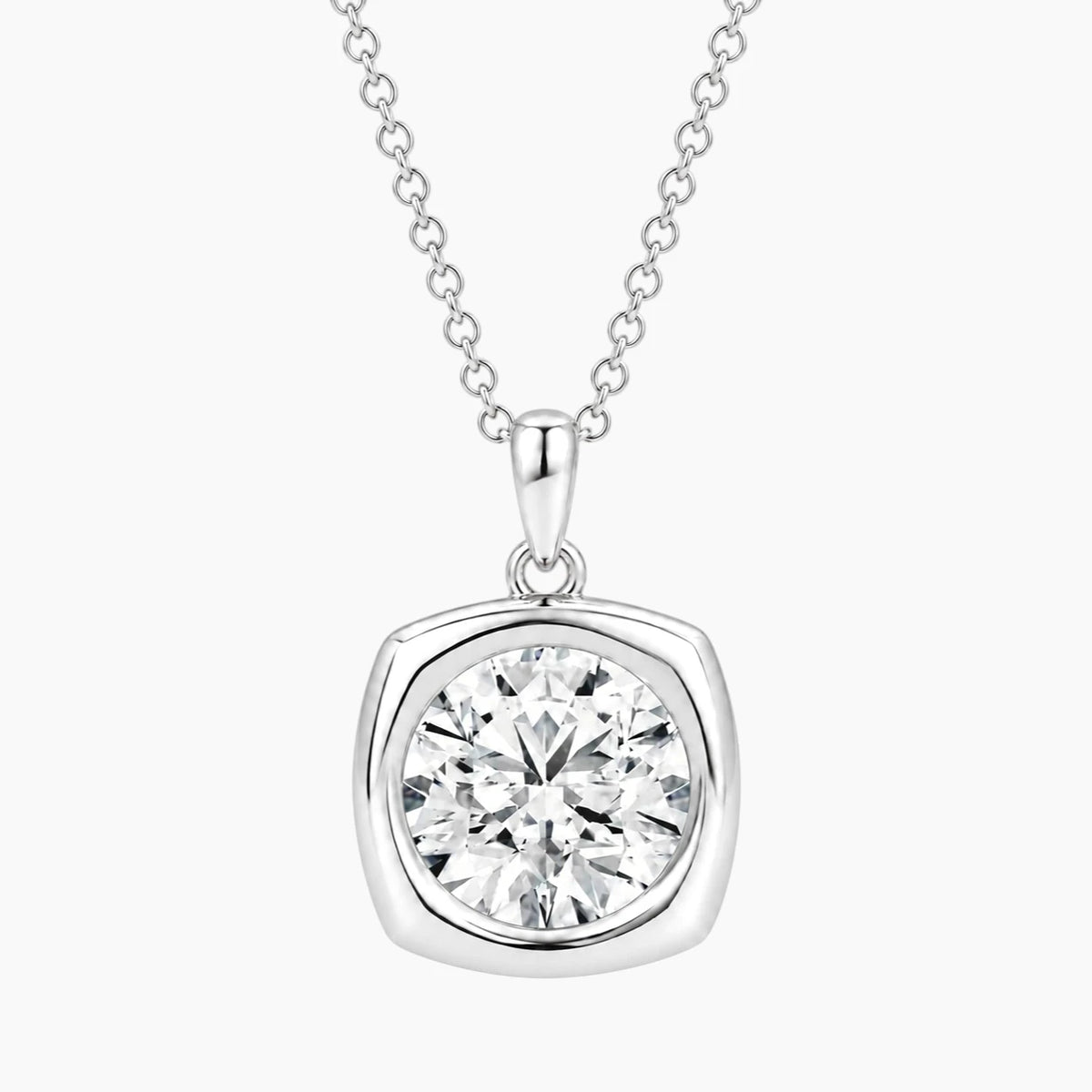 Vélora 4 Carat Round-Cut Moissanite Bold Bezel Necklace