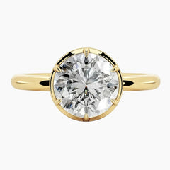 Elegant Round Cut Moissanite Ring