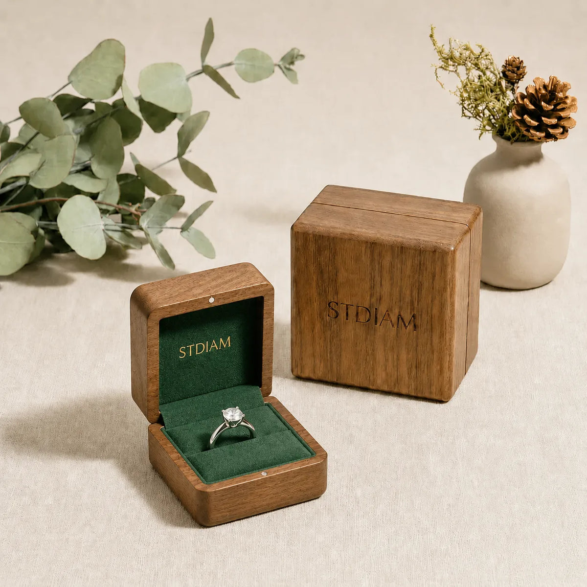STDIAM Signature Walnut Wood Jewelry Box