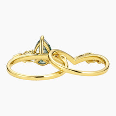 Sylvarielle Pear-Cut Natural Moss Agate Leaf Bridal Ring Set