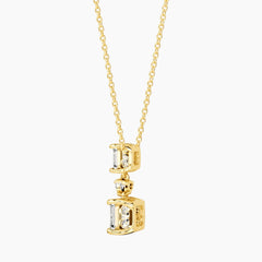 Élarienne Graduated Asscher Three-Stone Moissanite Drop Necklace