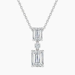 Élarienne Graduated Emerald Three-Stone Moissanite Drop Necklace