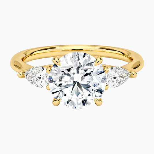 Opera Dreistein-Ring mit rundem Moissanit