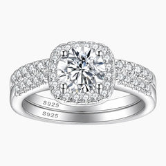 Four-prong Round Cut Moissanite Ring Set