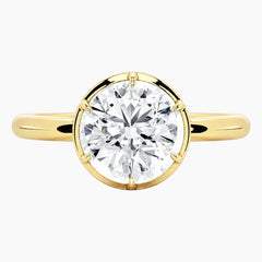 Elegant Round Cut Moissanite Ring