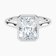 Queen Setting Radiant Moissanite Ring