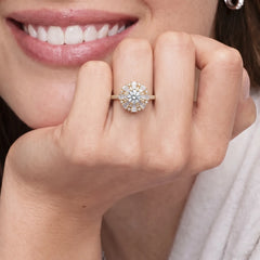 Écloselle Round Moissanite Mixed-Cut Floral Engagement Ring