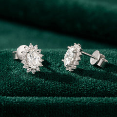 Oval-shaped Moissanite Stud Earrings