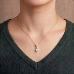 Élarienne Graduated Heart Three-Stone Moissanite Drop Necklace