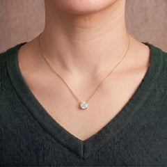 Éverelle 1 Carat Round Double-Claw Moissanite Pendant Necklace