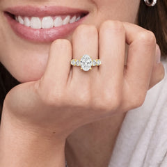 Élarisse Oval Nine-Stone Moissanite Engagement Ring