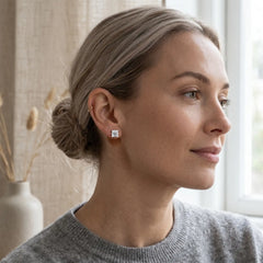 Tulpenförmige Moissanit-Ohrstecker