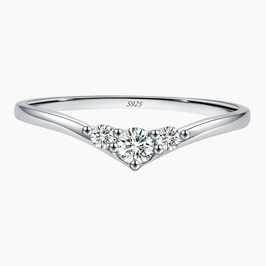 Arrow-shaped Stacked Moissanite Rings