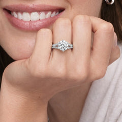 Luxurious Six-prong Moissanite Ring