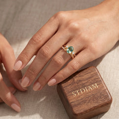 Neravelle Oval Moss Agate Botanical Ring Set