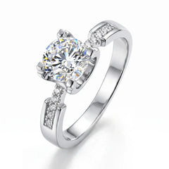 Four-prong Round Cut Moissanite Ring