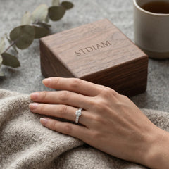 Runder Herz-Moissanit-Ring „Wahre Liebe“.