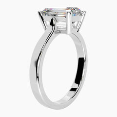 Éclat Lumière Emerald Cut Moissanite Ring