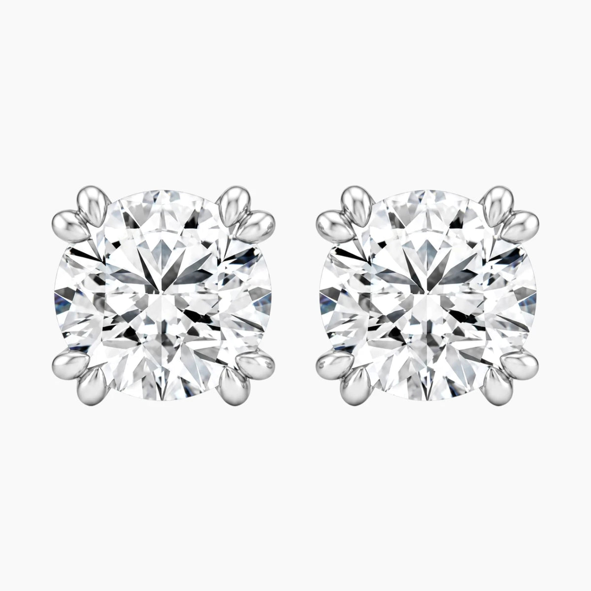 Éverelle Round Double-Claw Moissanite Stud Earrings